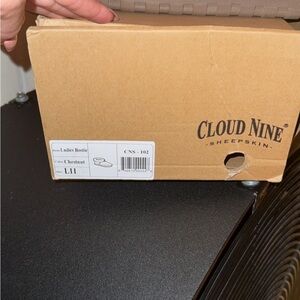 Cloud Nine Sheepskin Women's Chestnut Ankle Boots